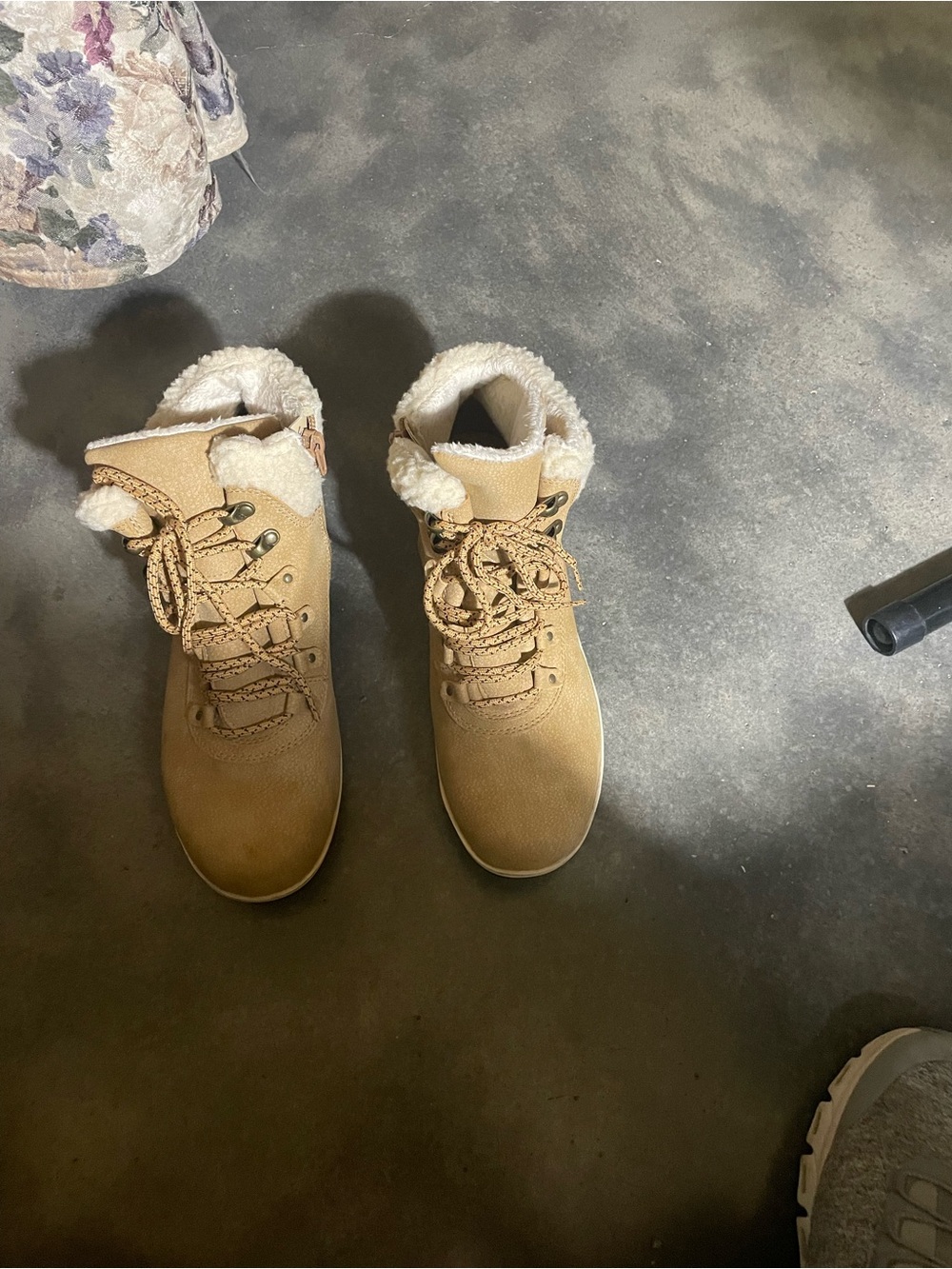 Cozy Tan Lace-Up Fur Collar Boots